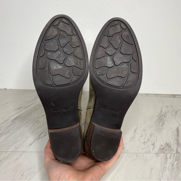 Vionic Shantelle Gray Green Nubuck Bootie 7 1/2 - Picture 13 of 14